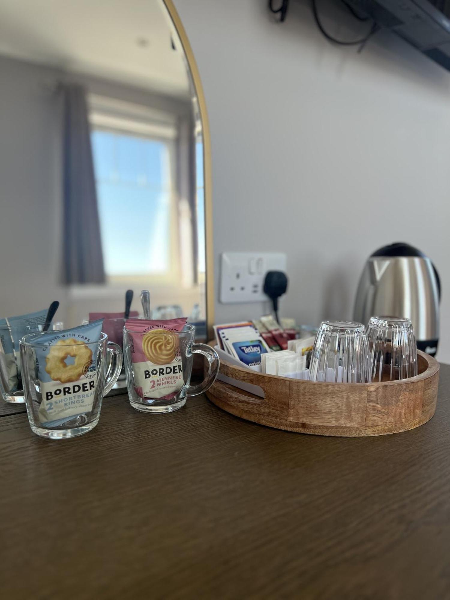 Tuckers Inn Инвергордон Экстерьер фото